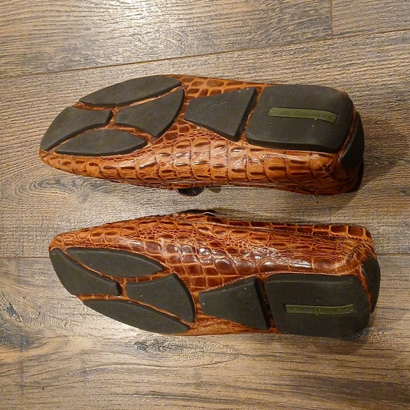 Donald Pliner loafer - Picture 2 of 3